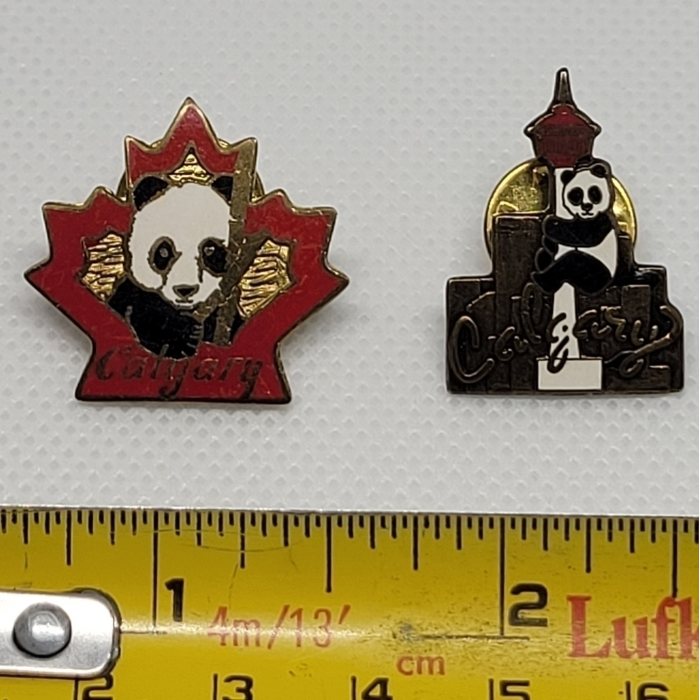 VINTAGE 1988 CALGARY ZOO PANDA VISIT & WINTER OLYMPICS Lapel Pins, Bundle of Two - Picture 10 of 12